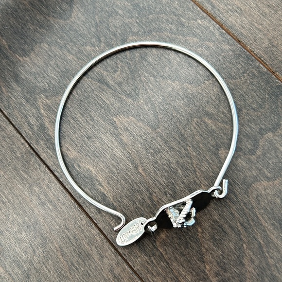 Aloha Hawaii Souvenir Silver Flip Flop Sandal Bangle Bracelet Jewellery, Fashion - Picture 5 of 6